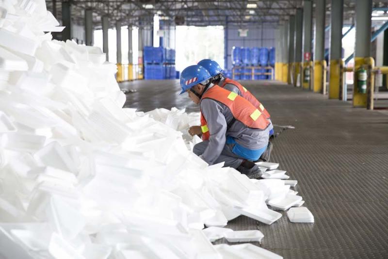 INSEE Ecocycle partners with Tesco Lotus to destruct foam food containers, supporting a closed loop packaging system